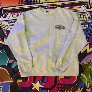 Vintage Wrigley Field sweatshirt in perfect condition for the perfect Cubs fan!